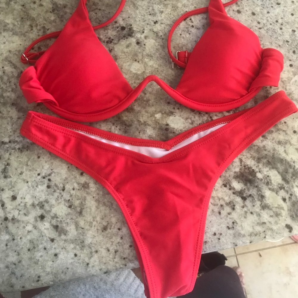 Red Bikini set